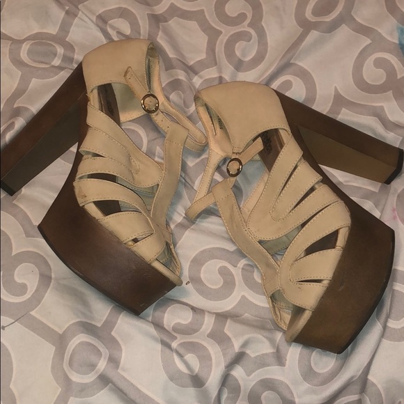 High Heels great condition - Picture 1 of 2
